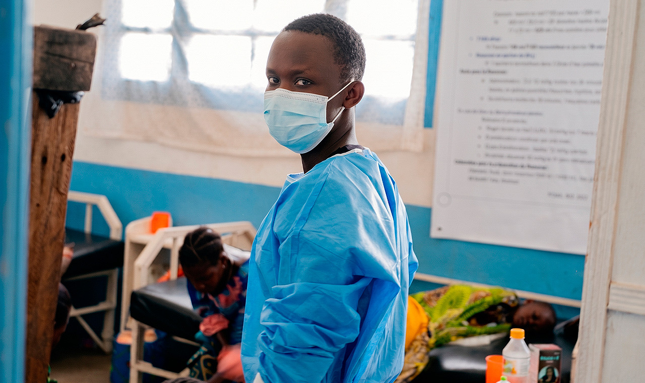 OMS alerta por expansión del ébola tras casos en Congo y Uganda